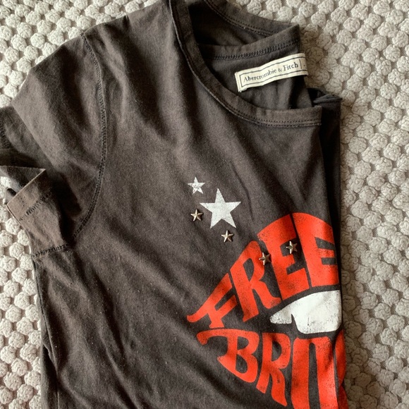 tshirt - Picture 2 of 2